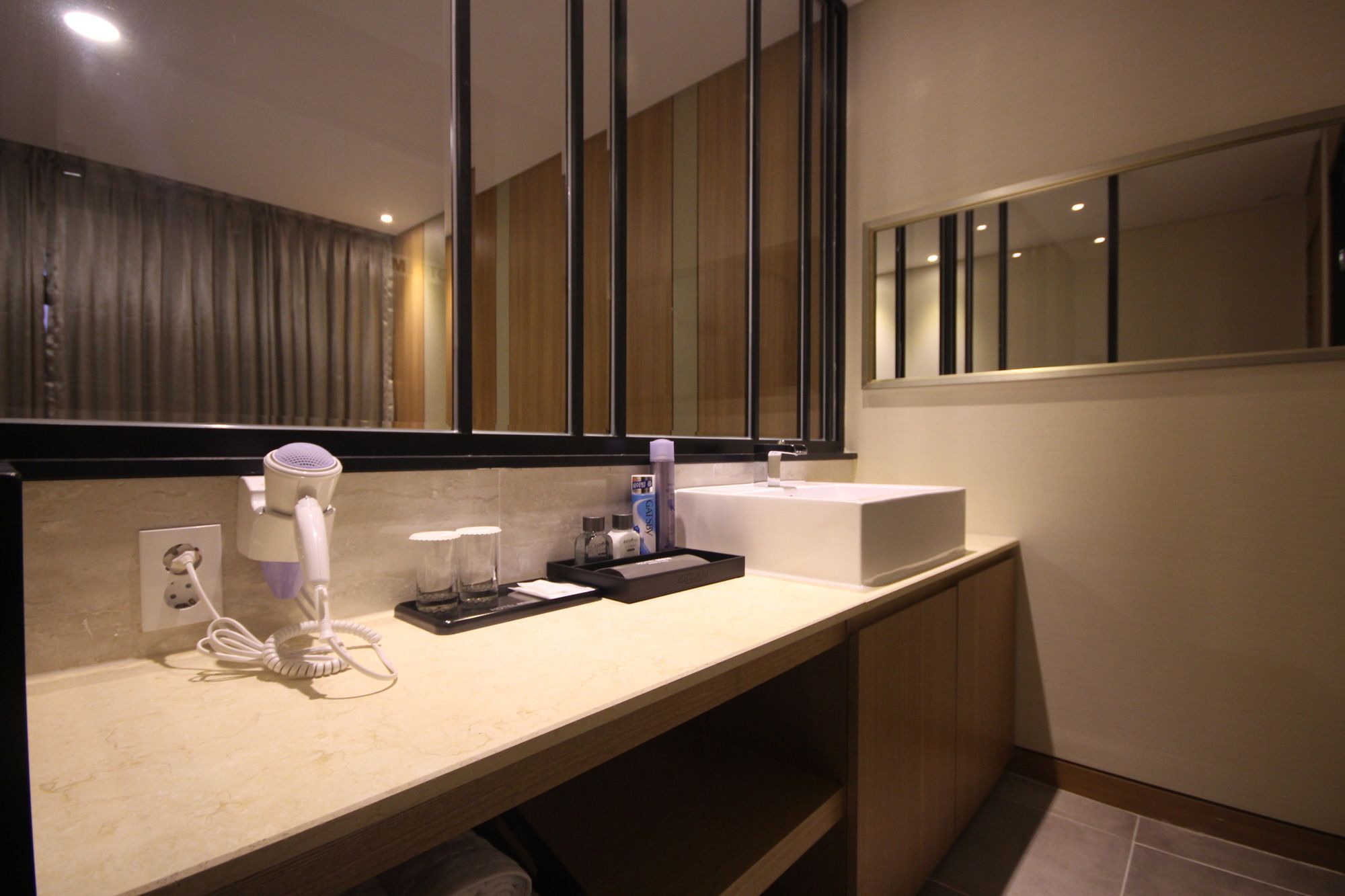 Mbn Hotel Changwon Ngoại thất bức ảnh